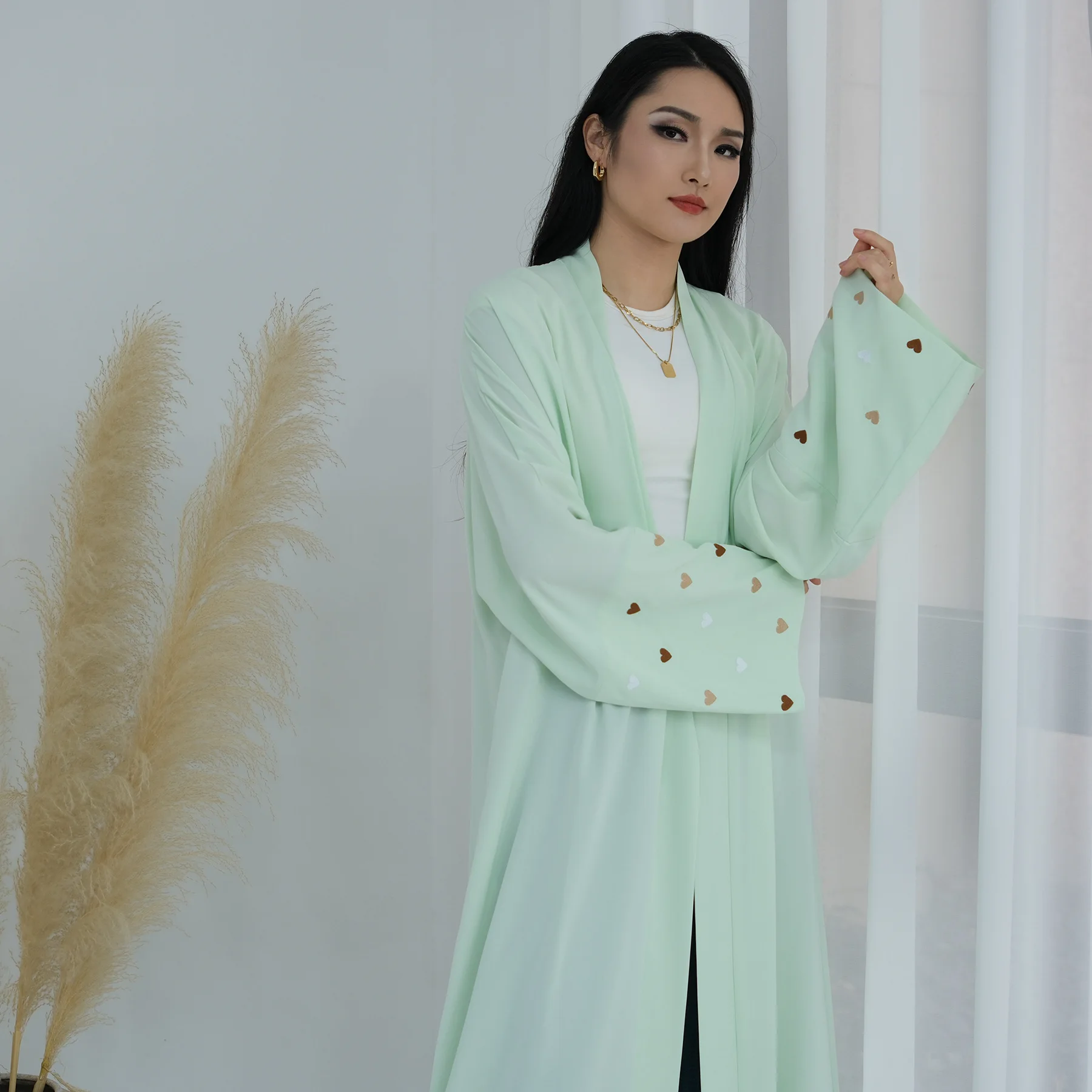 Eid Heart Embroidery Long Robe – обзор и цена Embroidery Kebaya